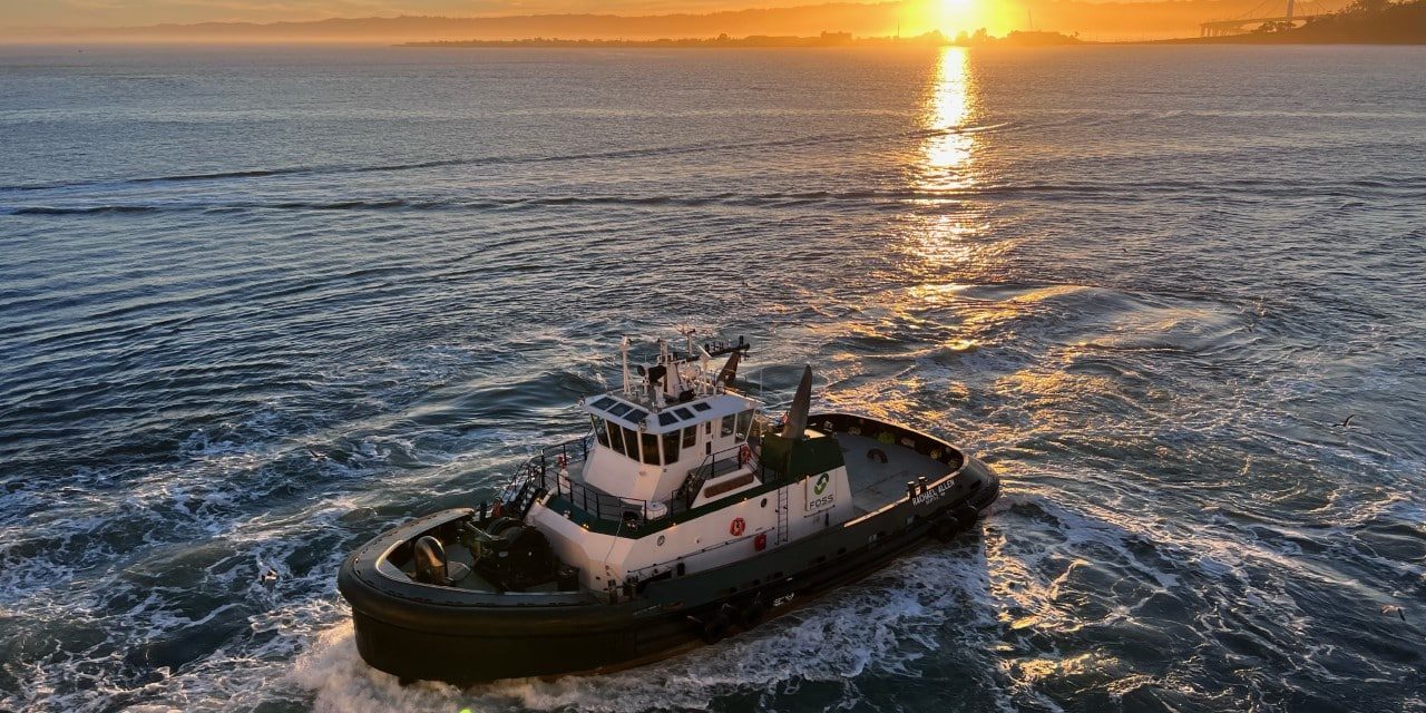 SM300 autonomy system onboard Foss tug